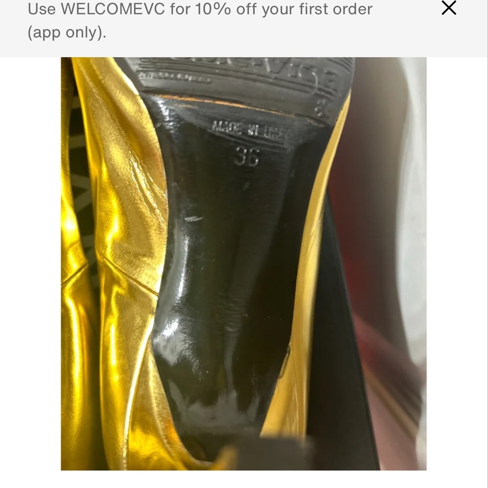 Roger Vivier, Gold color, size:6